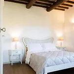 Demetra Apartamento *